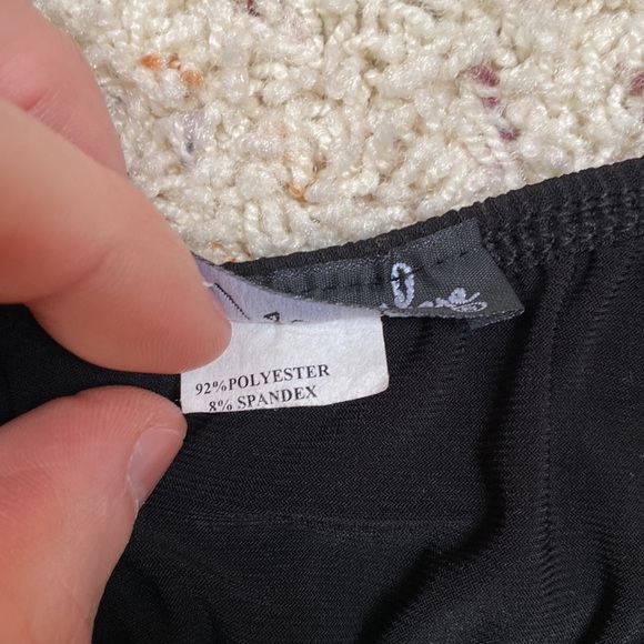 Sold as a set. Womens tops. Not sure of the sizes, but can get any measurements. - Picture 14 of 15